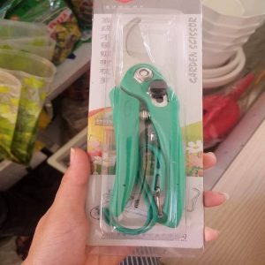 Kéo cắt cành màu xanh