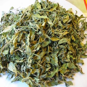 Lá hoàn ngọc