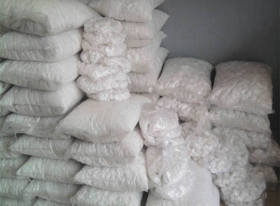 Sỏi trắng bao – Sỏi màu trang trí tiểu cảnh, sân vườn 12kg 2