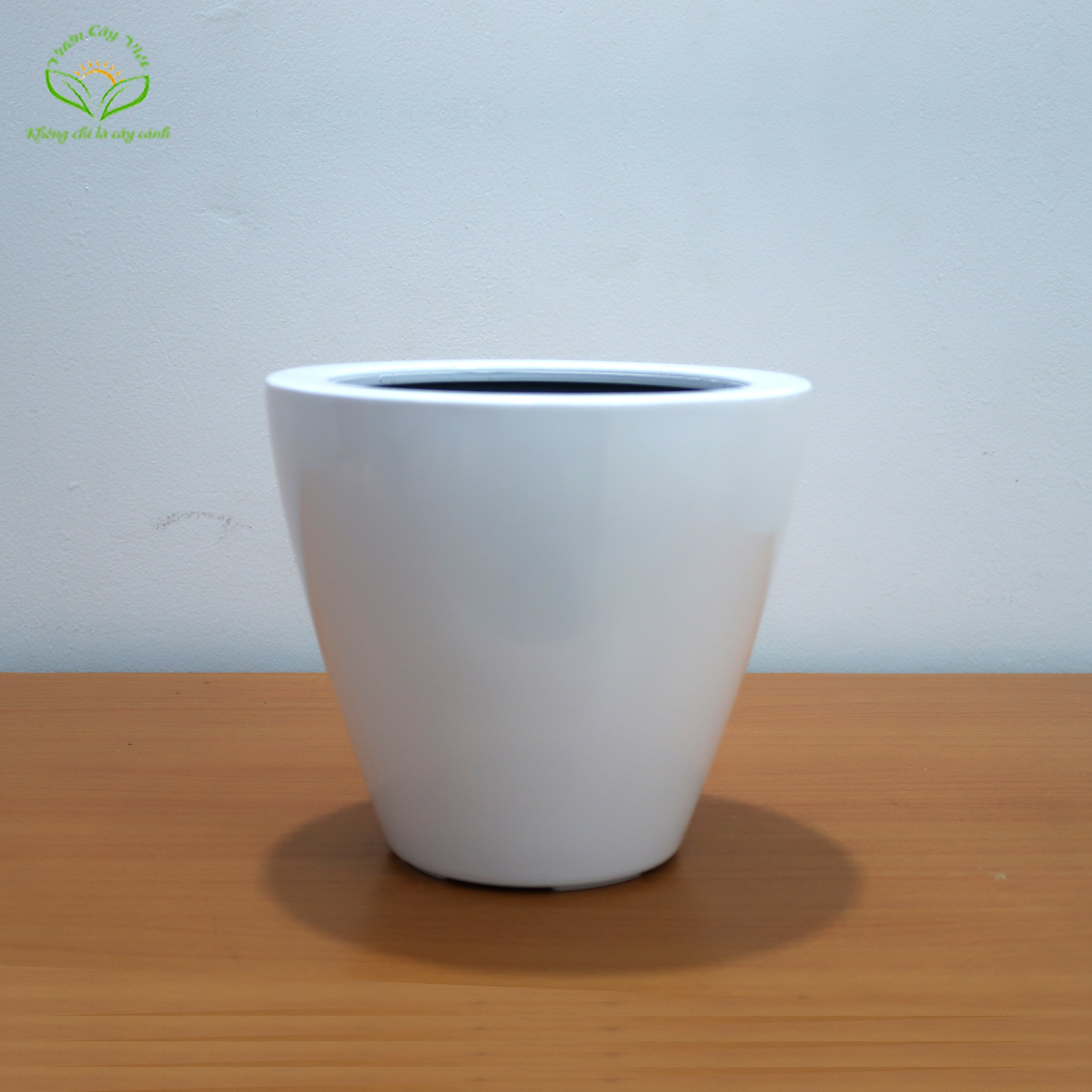 Chậu nhựa cao tròn – CA003