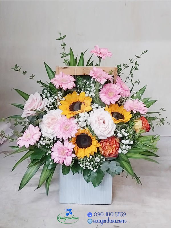 Hoa Tươi Để Bàn Đại Biểu