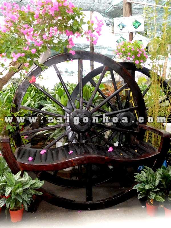 Bánh Xe Bò Làm Ghế Ngồi