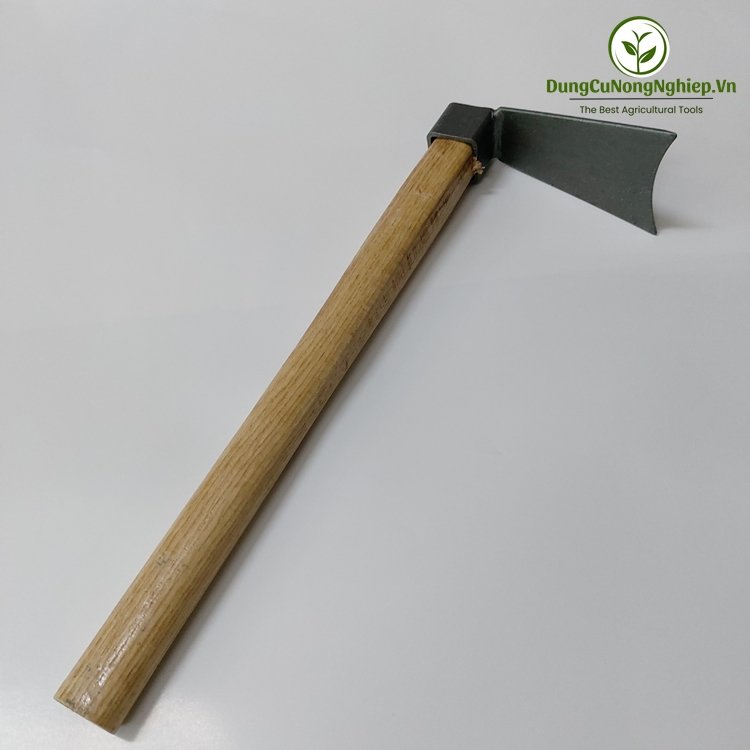 Cuốc cầm tay cán gỗ lưỡi nhỏ 35cm