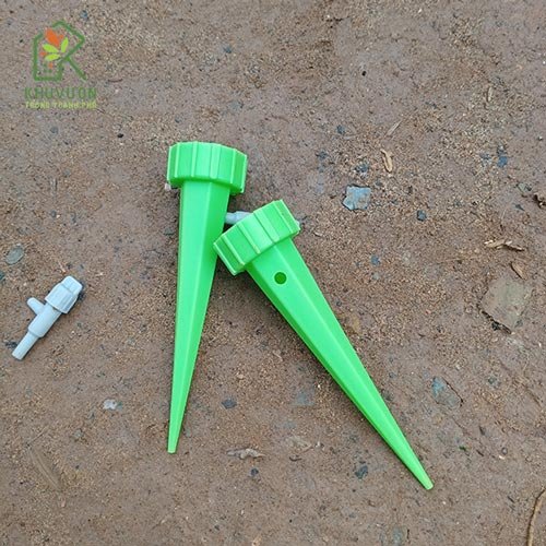 10 Đầu tưới tự động gắn chai nước 2