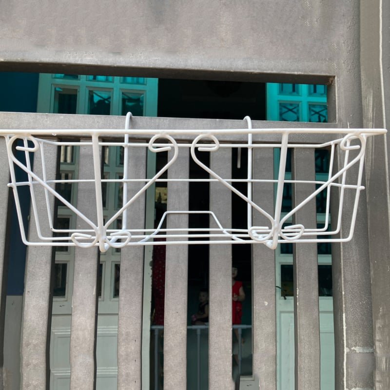 Khung sắt treo hoa chữ nhật trồng lan can 60x20x16cm (HCM) 2