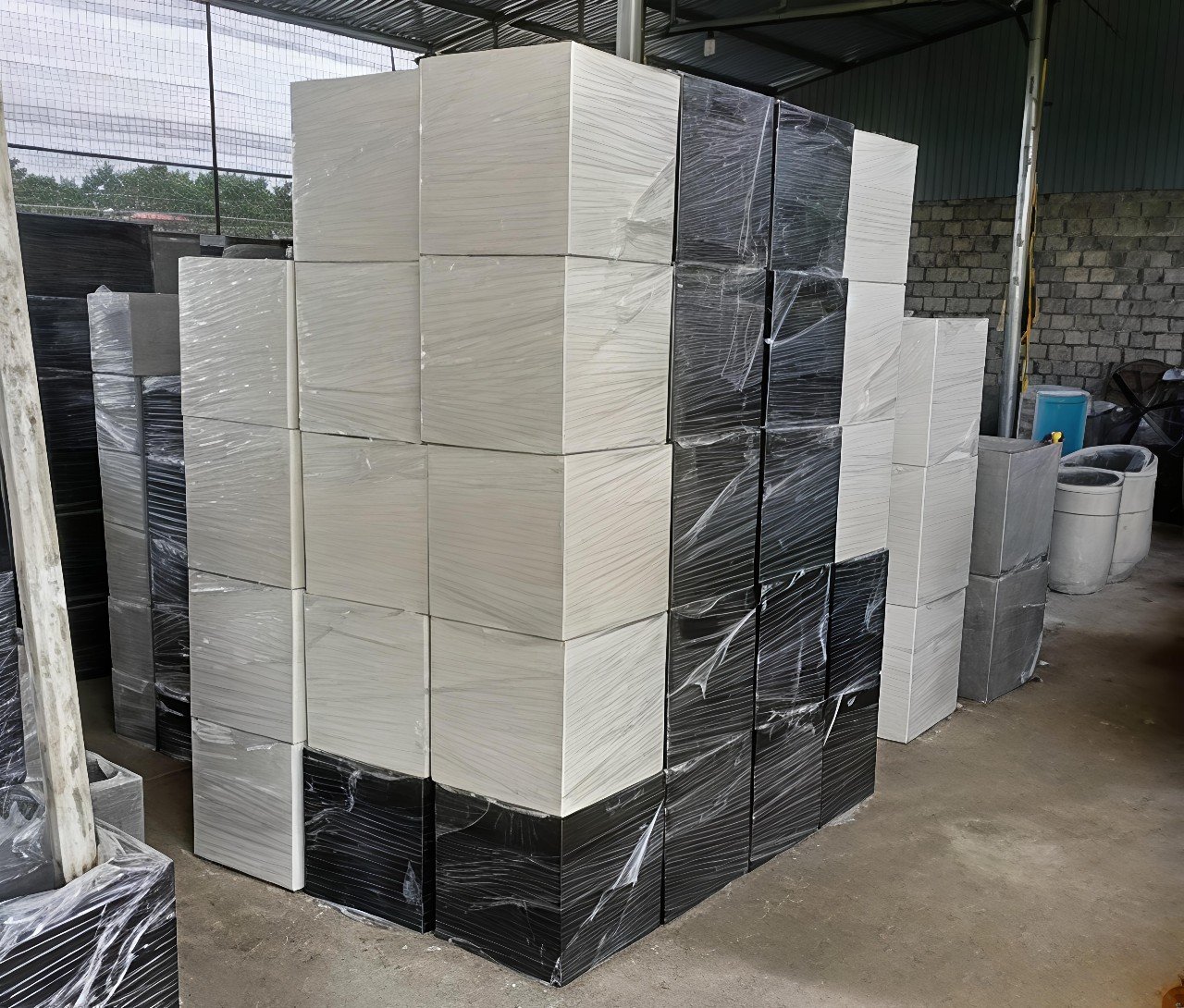 Chậu Đá Mài 50 Vuông Trồng Cây Tại Tphcm