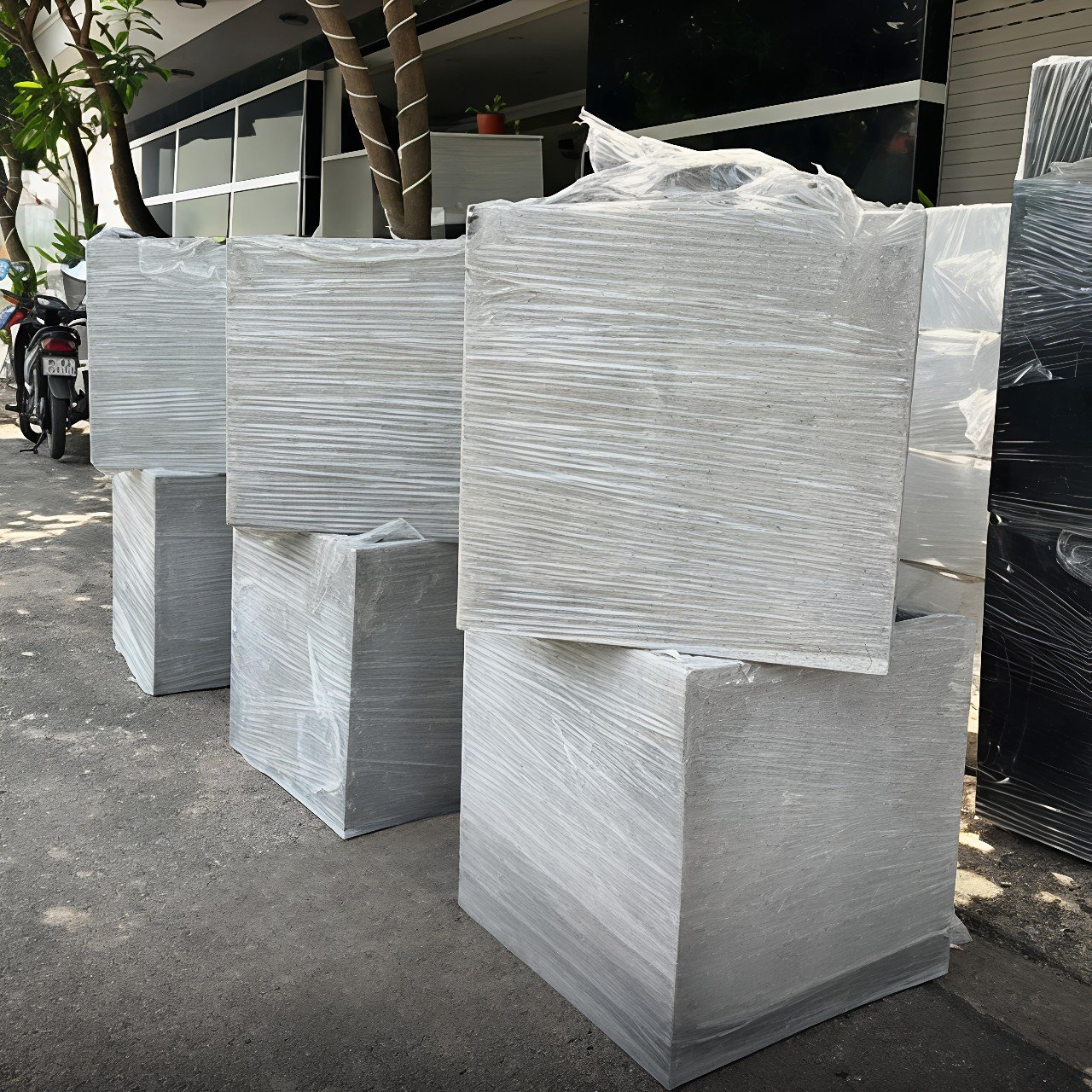 Chậu Đá Mài 60 Vuông Trồng Cây Tại Tphcm