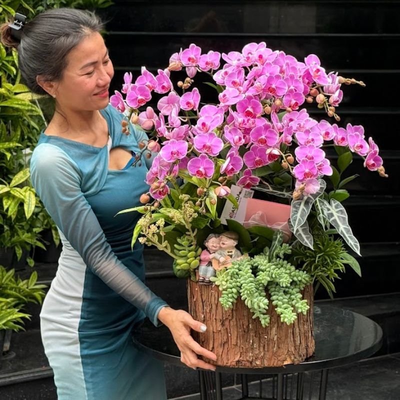Hoa 8 3 Tặng Mẹ - Lẵng Hoa Lan Hồ Điệp Hồng Mix Sen Đá Chuỗi Ngọc, Trang Trí Tượng Ông Bà 2
