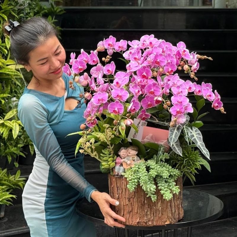Hoa 8 3 Tặng Mẹ - Lẵng Hoa Lan Hồ Điệp Hồng Mix Sen Đá Chuỗi Ngọc, Trang Trí Tượng Ông Bà