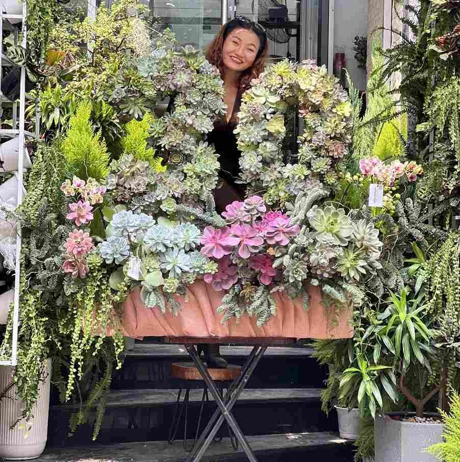 TOP Những Phong Cách Tặng Quà Khai Trương Độc Lạ