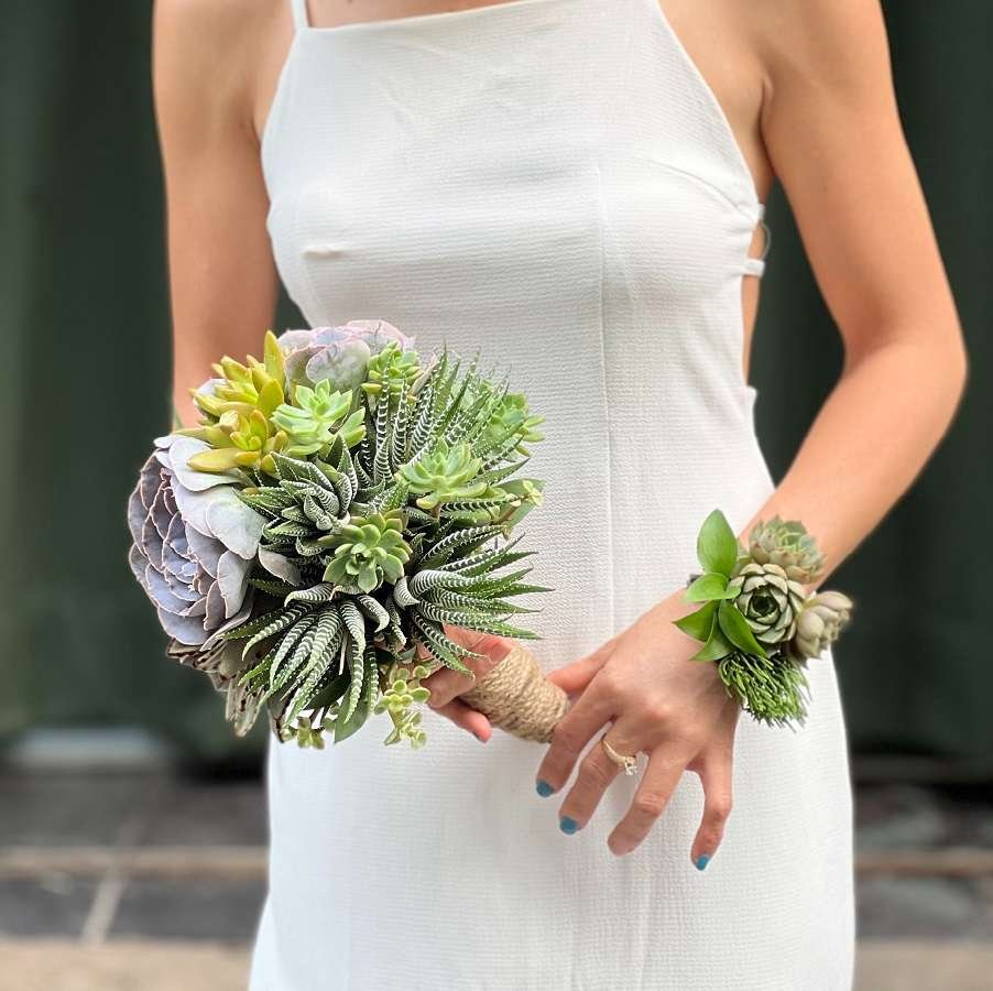 Hoa Cưới Sen Đá Đơn Giản Mà Đẹp Bền Lâu