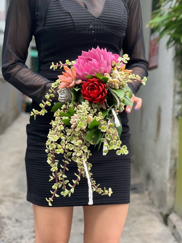 Hoa Cầm Tay Cô Dâu Sen Đá Dạng Rũ Bó Dài 2