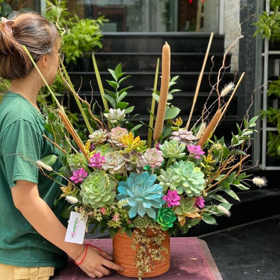 Những Mẫu Lãng Hoa Chúc Mừng Khai Trương Từ Hoa Sen Đá