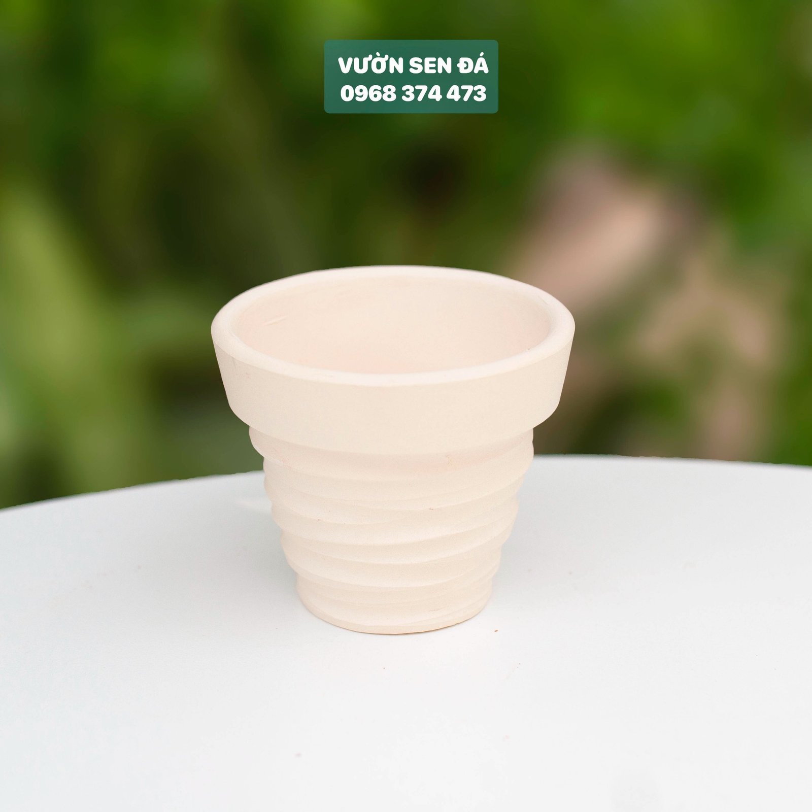 Chậu đất nung cắt rối 7x7cm 2