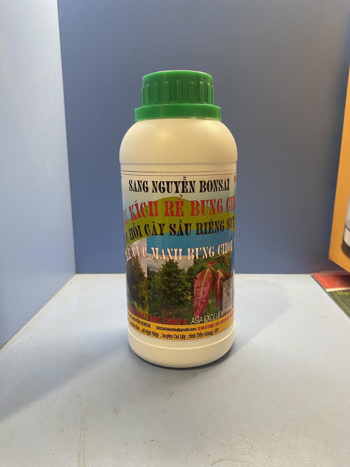 Phân bón kích rễ bung chồi phục hồi sầu riêng chai 500ml