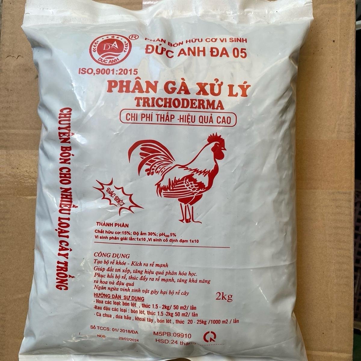Phân gà hữu cơ vi sinh Đức Anh 2kg giúp đất tơi xốp cây xanh lá đâm chồi 3