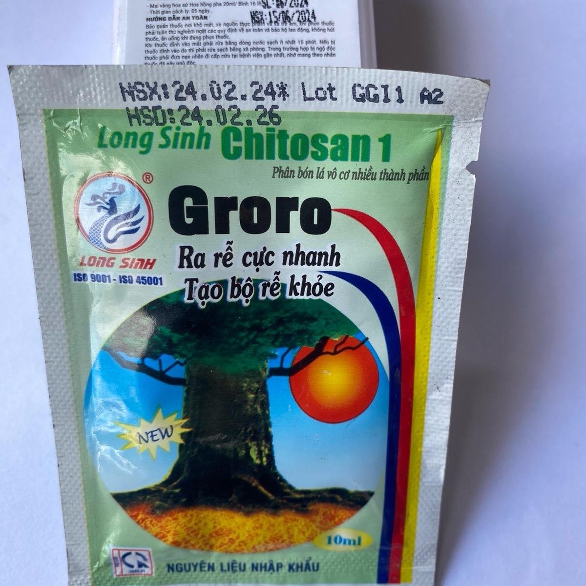 Combo bao gồm Phân bón kích rễ Groro và Siêu nhện Spiro 240SC giúp cây ra rễ đâm chồi phục hồi sau khi nhện đỏ ăn lá 3