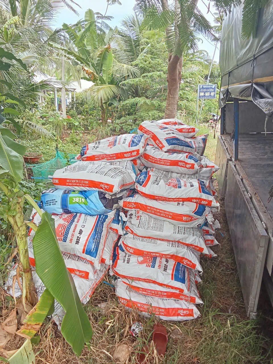 Đất thịt trồng cây bao 30kg 3