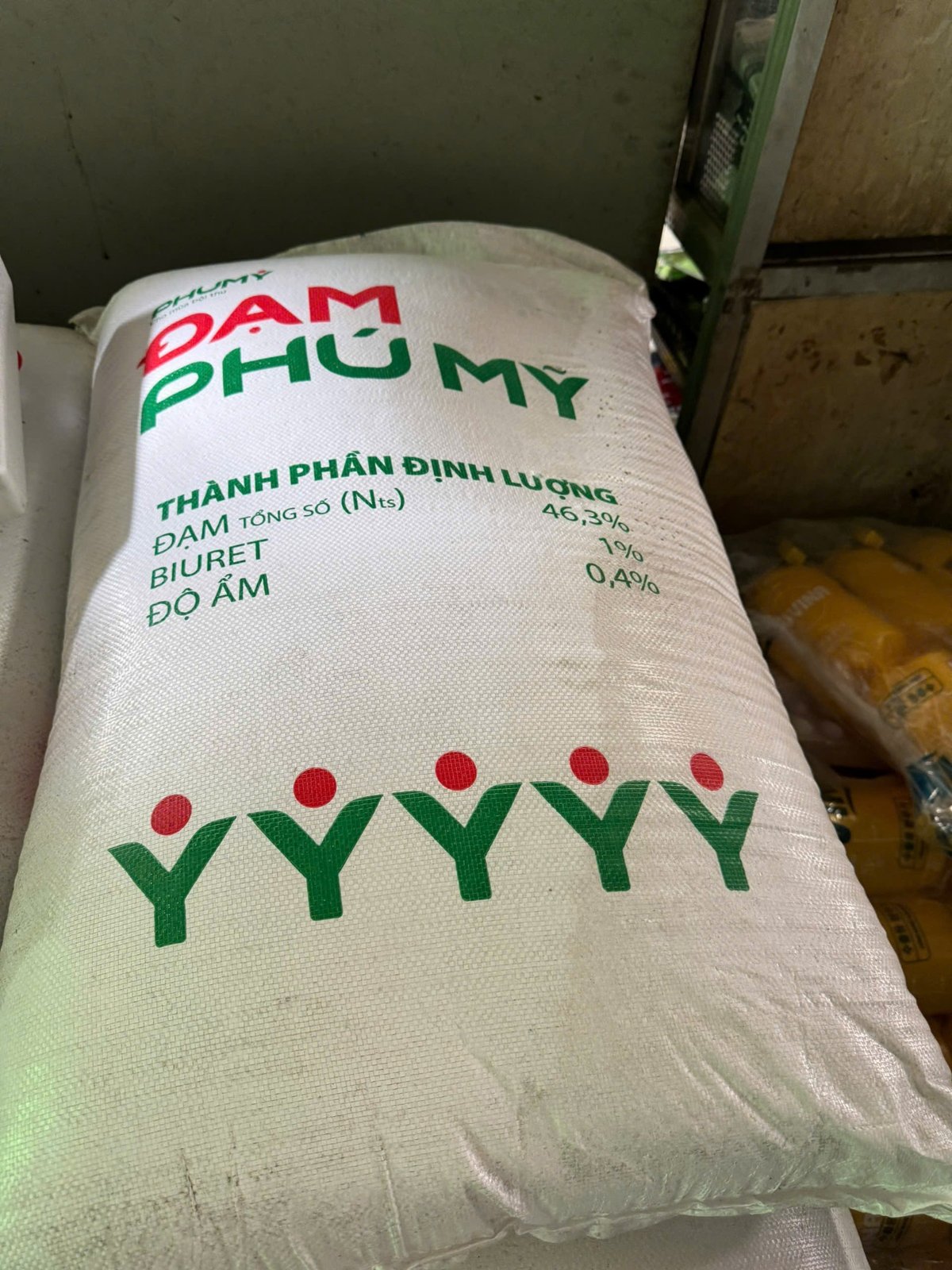 Phân bón Ure, Đạm Phú Mỹ bao 50kg (có bán cân lẻ)