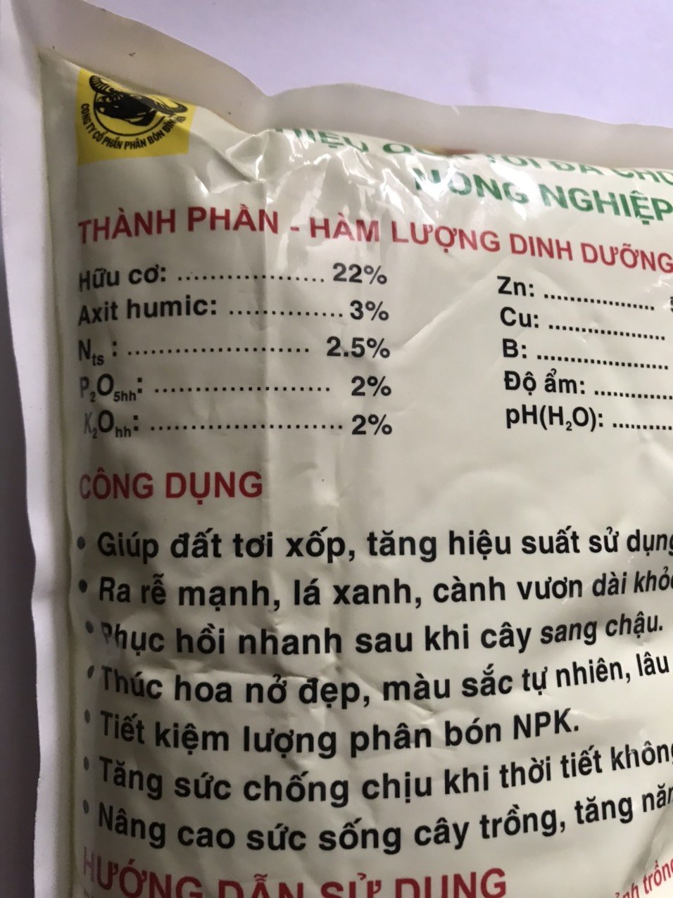 Phân hữu cơ sinh học BIO GREEN HUMIC RAU VÀ HOA KIỂNG Gói 2kg 3