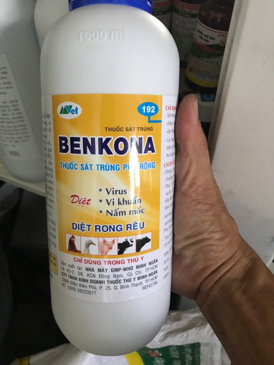 Thuốc sát trùng Benkona chai 1 lít diệt khuẩn, nấm mốc, rêu tảo. 3