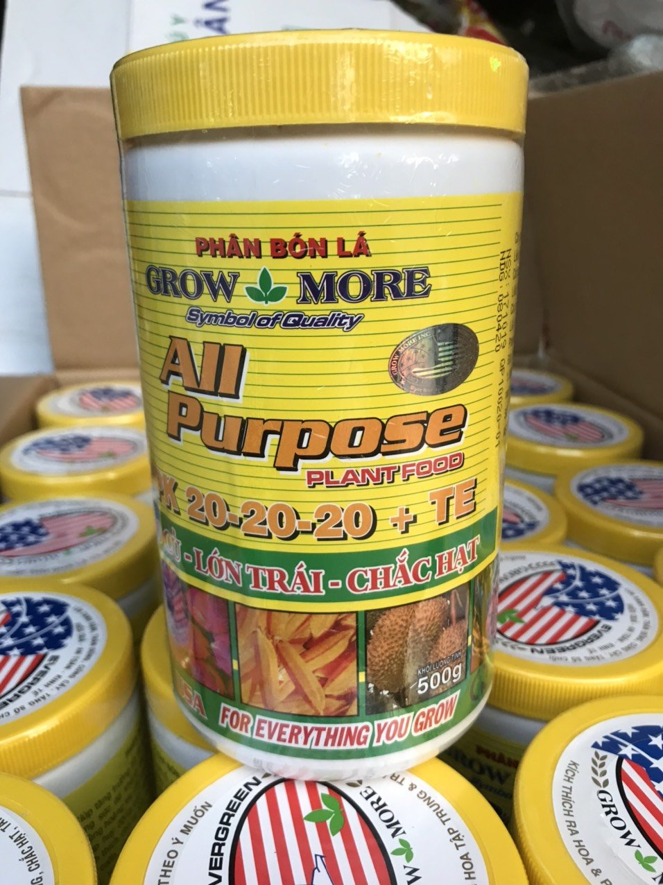 Phân NPK 20-20-20 +TE growmore 500gam 2