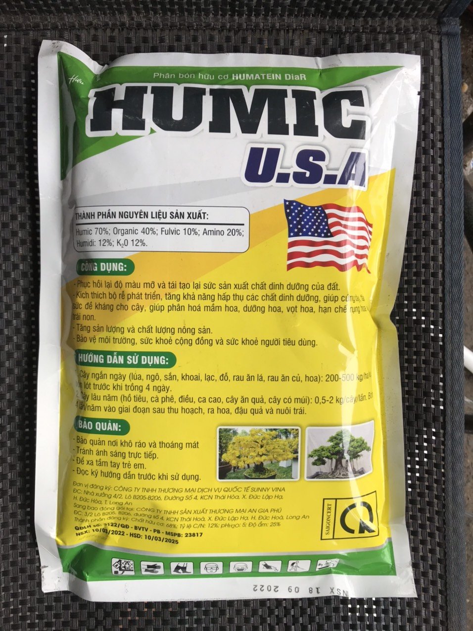 Phân hữu cơ HUMIC USA 1KG 2