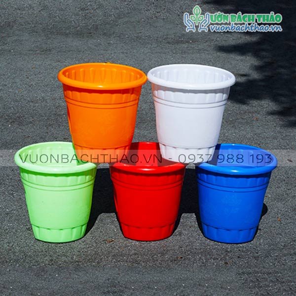 Chậu Nhựa Tròn Kẹp Ban Công
