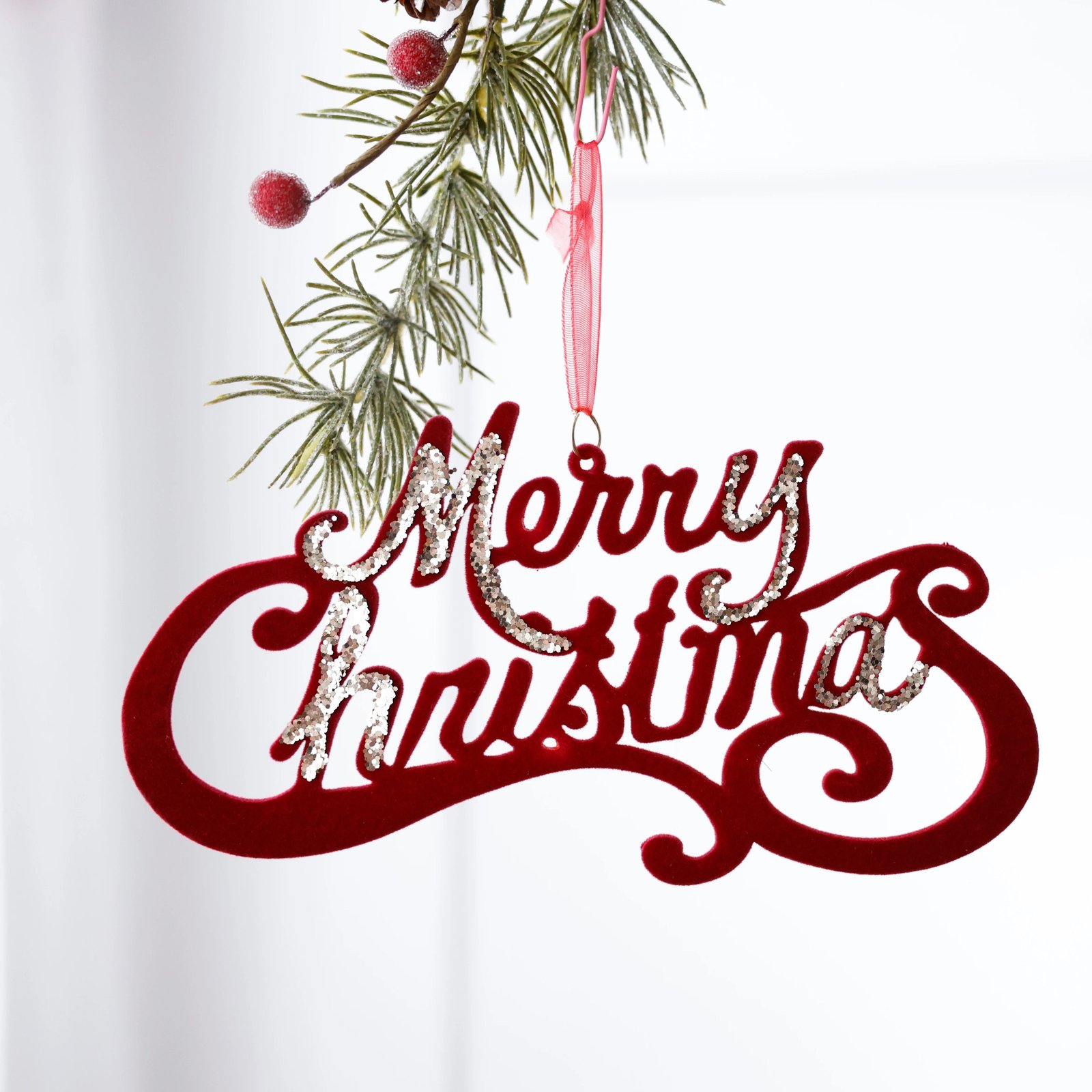 Chữ Merry Xmas màu đỏ đô 2