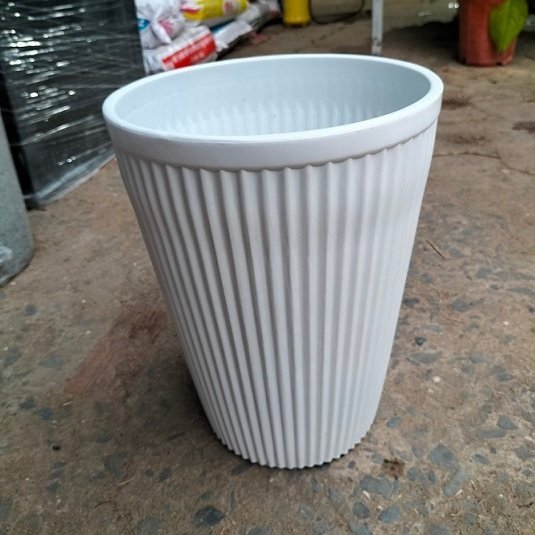 Chậu Nhựa Trồng Cây Gân Sọc 27×34