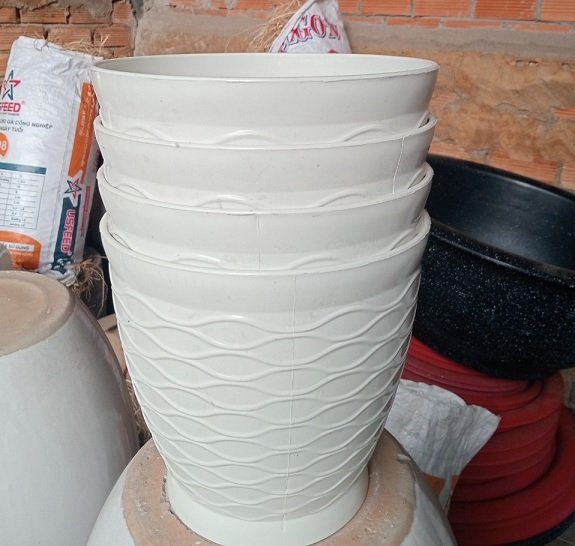 Chậu Nhựa Trồng Cây Vân Lưới 2