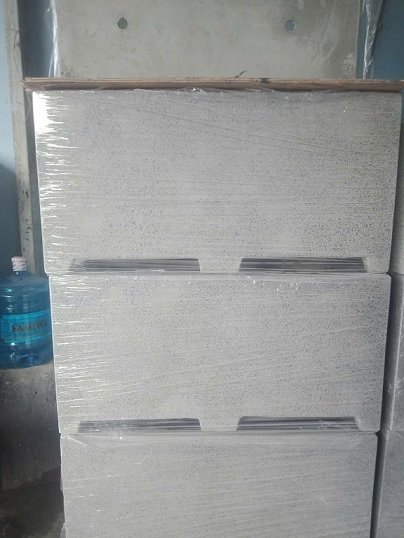 Chậu Xi Măng Đá Mài Hình Chữ Nhật Có Chân Đế 3