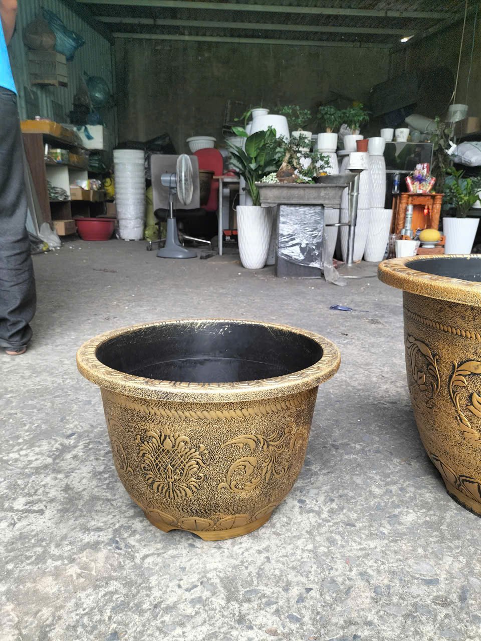 Chậu nhựa tròn sơn đồng A400