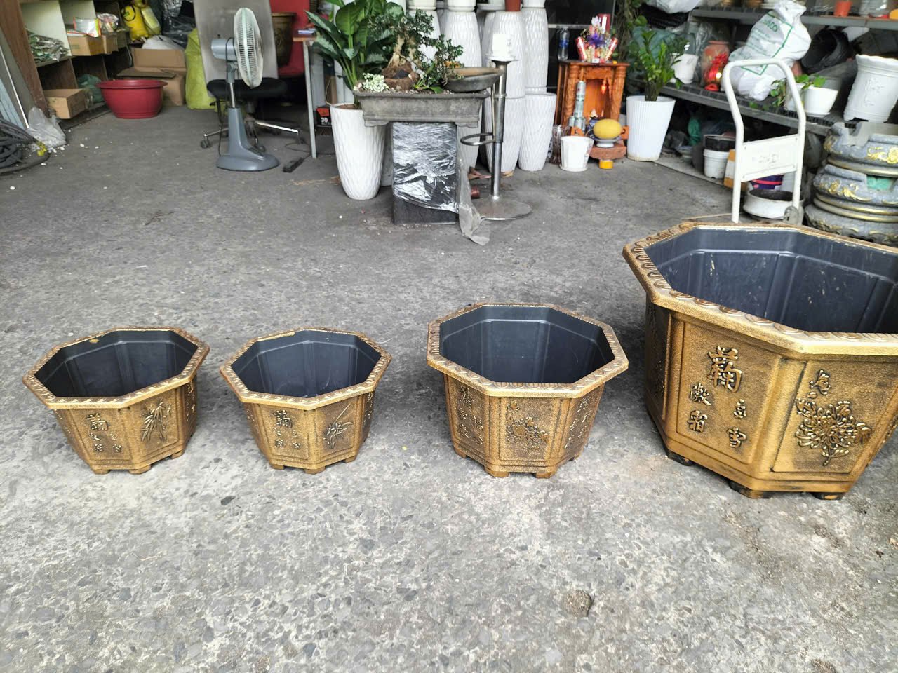 Chậu Nhựa Sơn Đồng Bát Giác A600