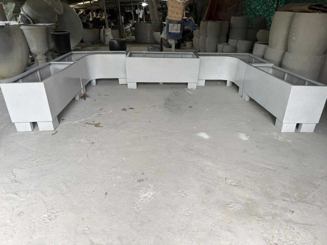 Chậu Composite Hình Chữ Nhật Xám 45kg