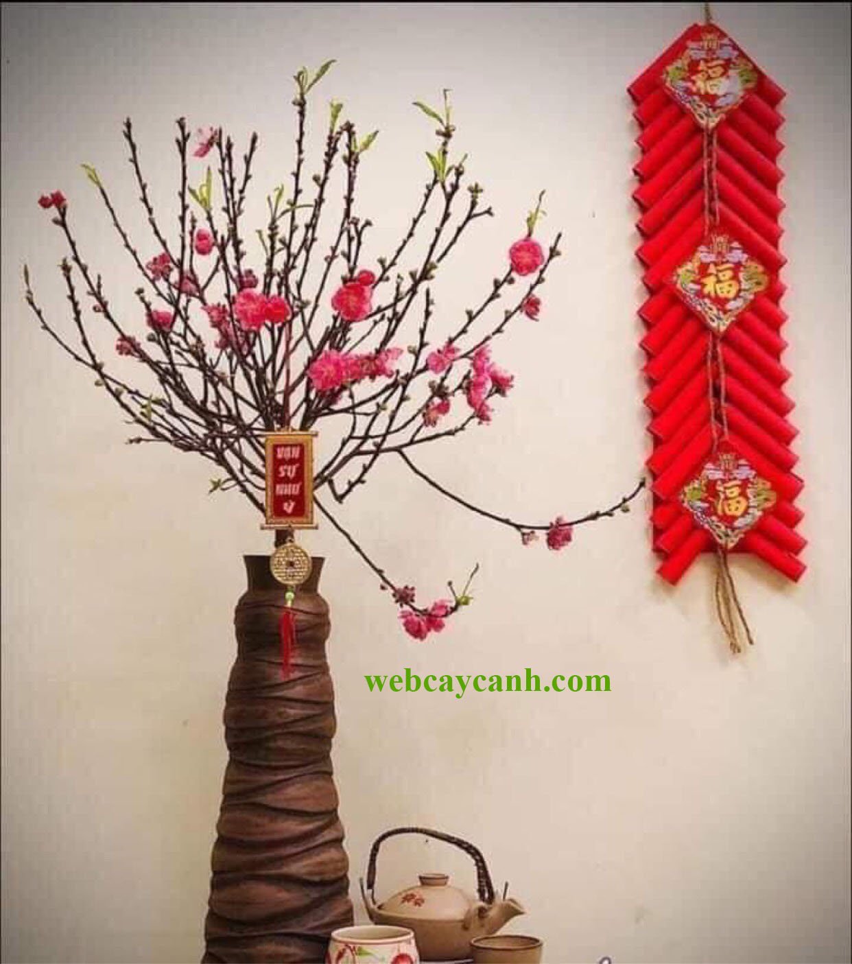 Cành đào nhỏ 2