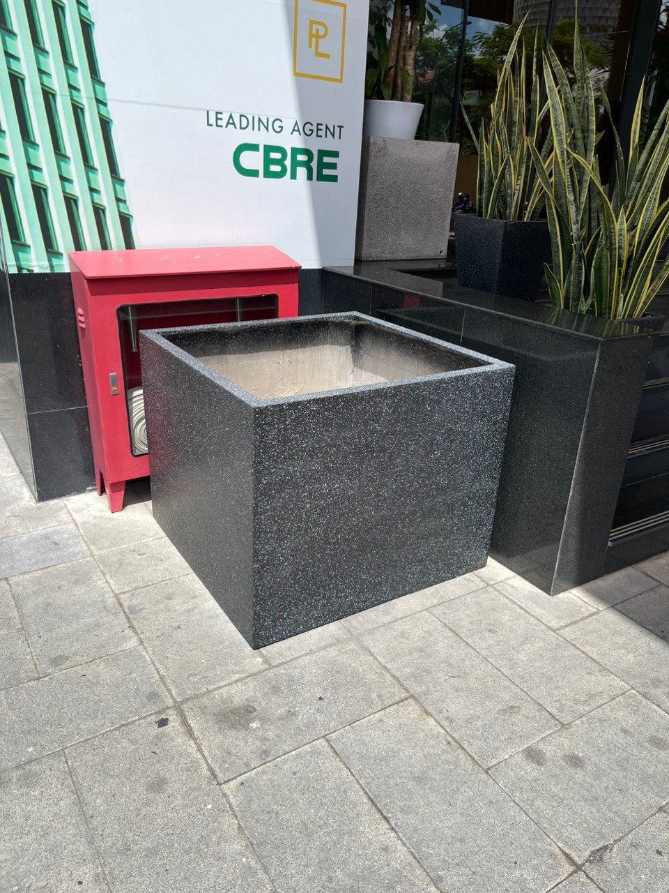 Chậu composite hình vuông 3