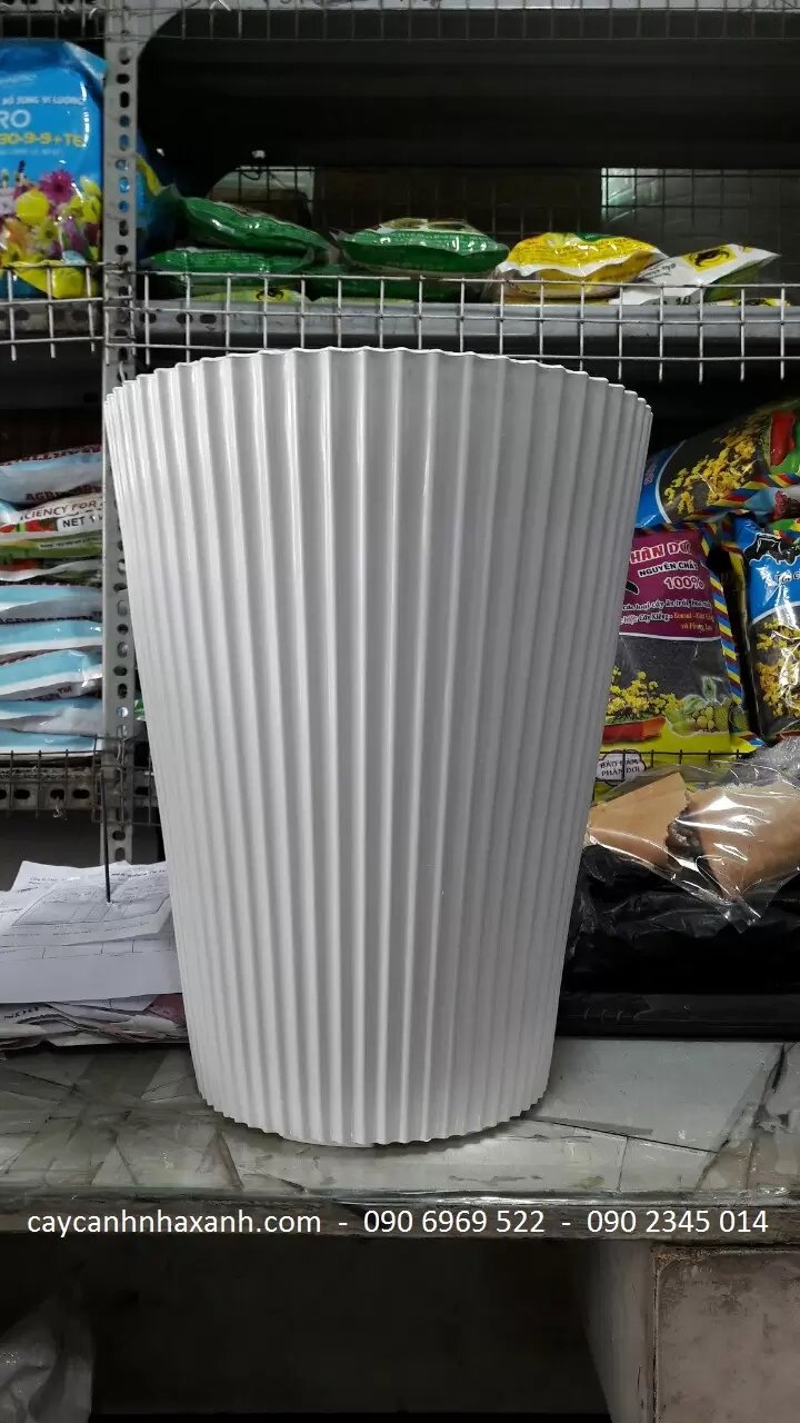 Chậu nhựa tròn sọc 32 x 40