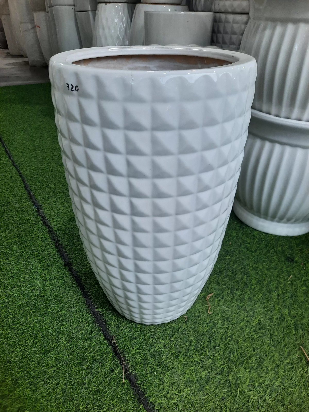 Chậu Sứ kim cương 30 x 55