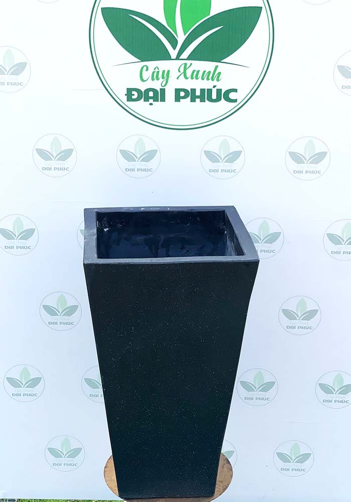 Chậu Xi Măng Đá Mài Vuông Loe Miệng 35 x Cao 60cm – Sang Trọng, Bền Đẹp, Phù Hợp Nhiều Không Gian