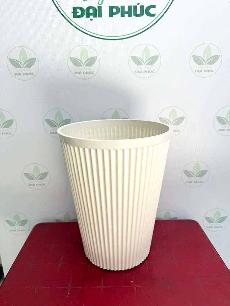 Chậu Nhựa Sọc Trắng 31x40cm – Thanh Thoát, Dễ Phối Cây Nội Thất 2
